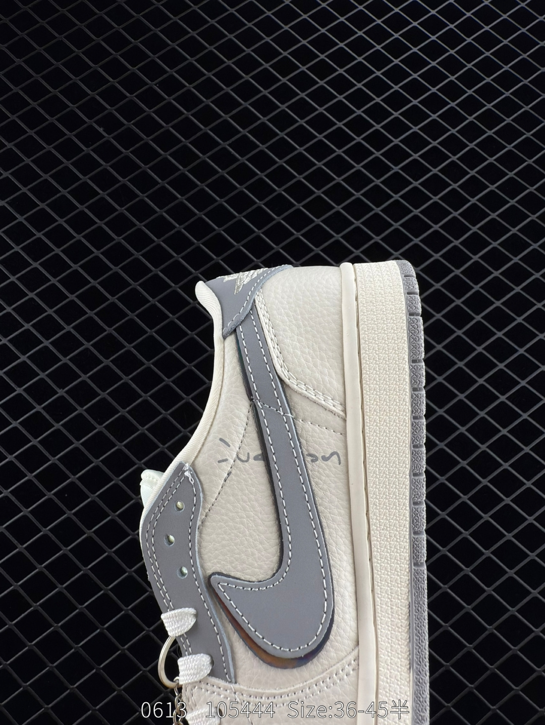 Travis Scott x Air Jordan 1 ” Reverse Mocha “